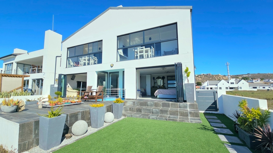 5 Bedroom Property for Sale in Sandy Point Beach Estate Western Cape